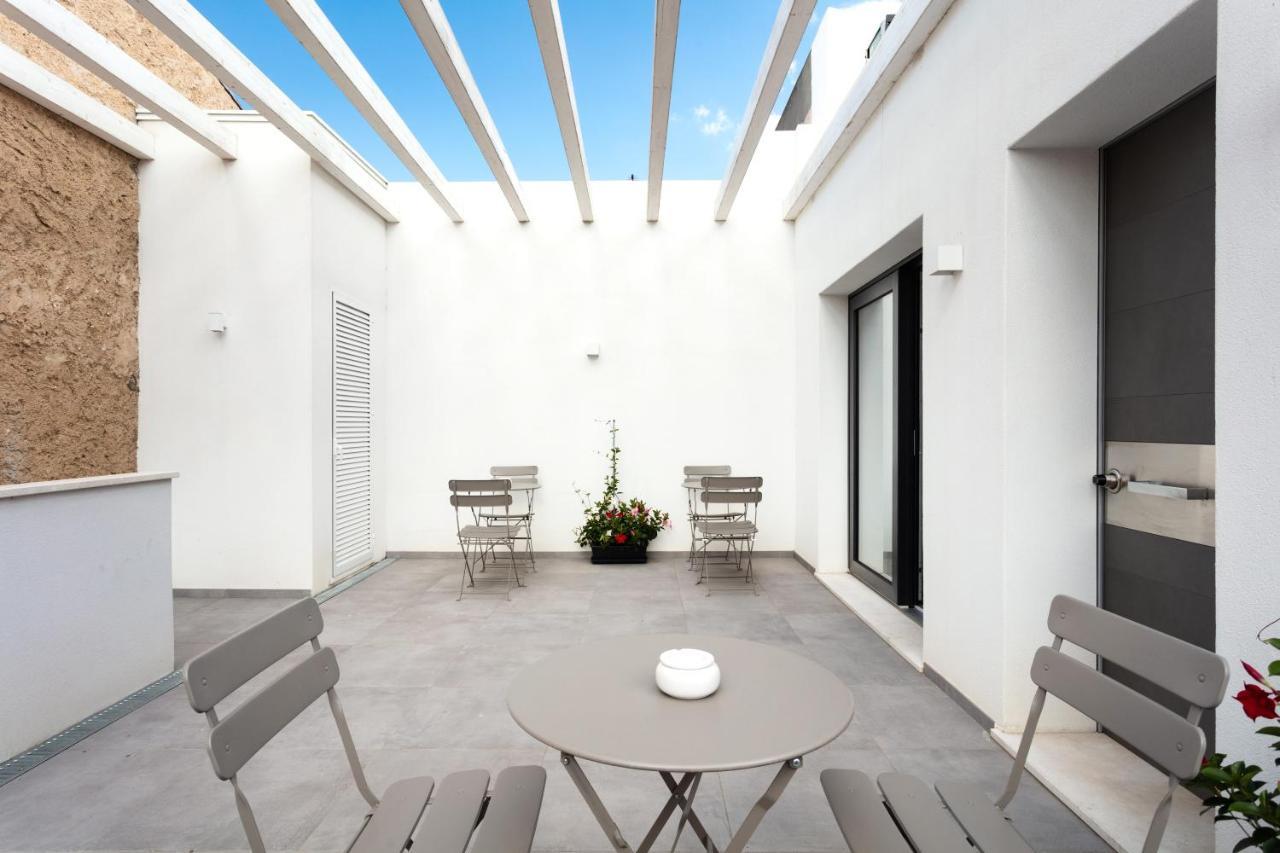 Double D House Bed & Breakfast Olbia Eksteriør bilde